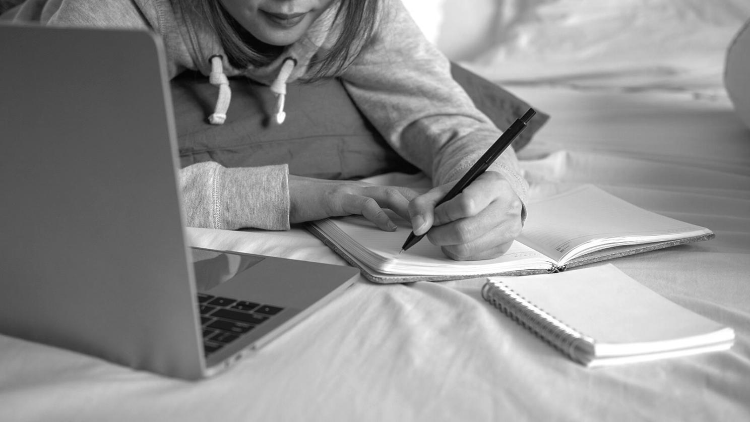 Financial data pipeline and report generation workflow